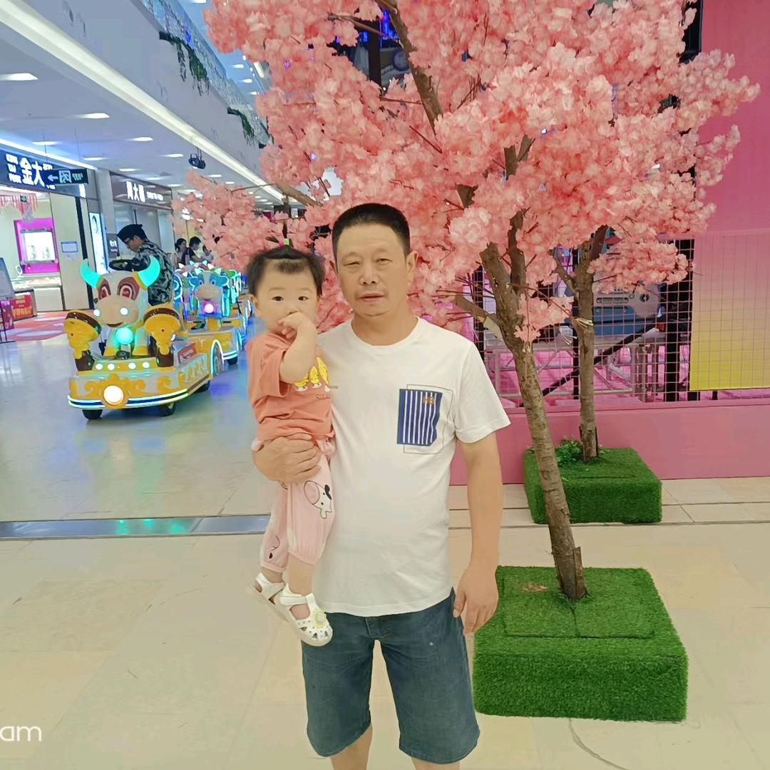 赵伦慧，红四方