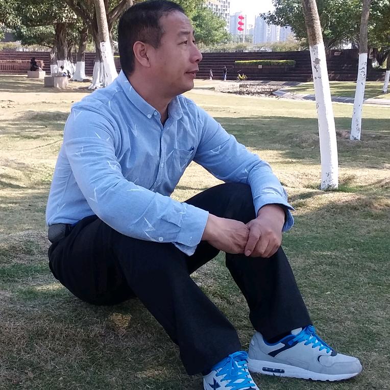 一壶老酒醉红尘（金）