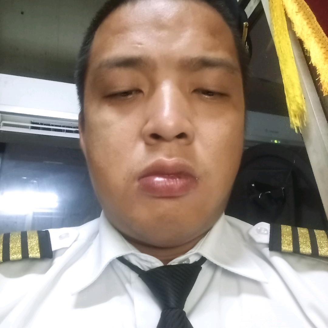 想问情深几许遇见快乐彬彬