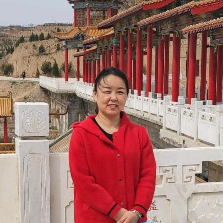 张婕