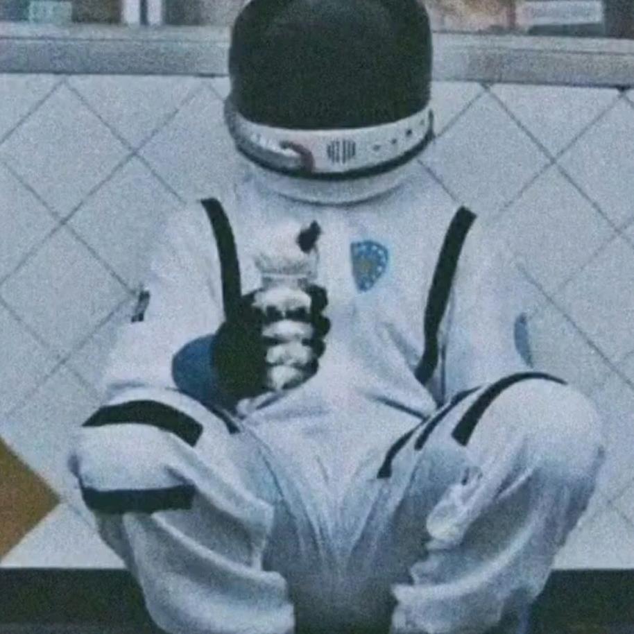 秋水៸