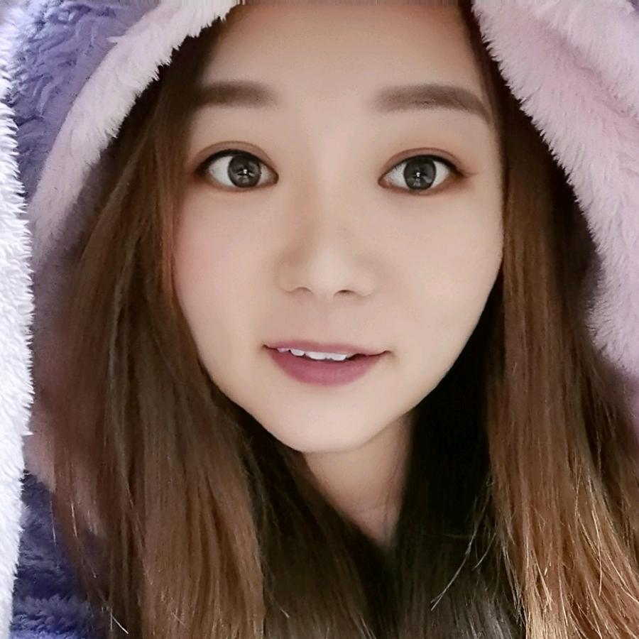 犯二文艺女青年__