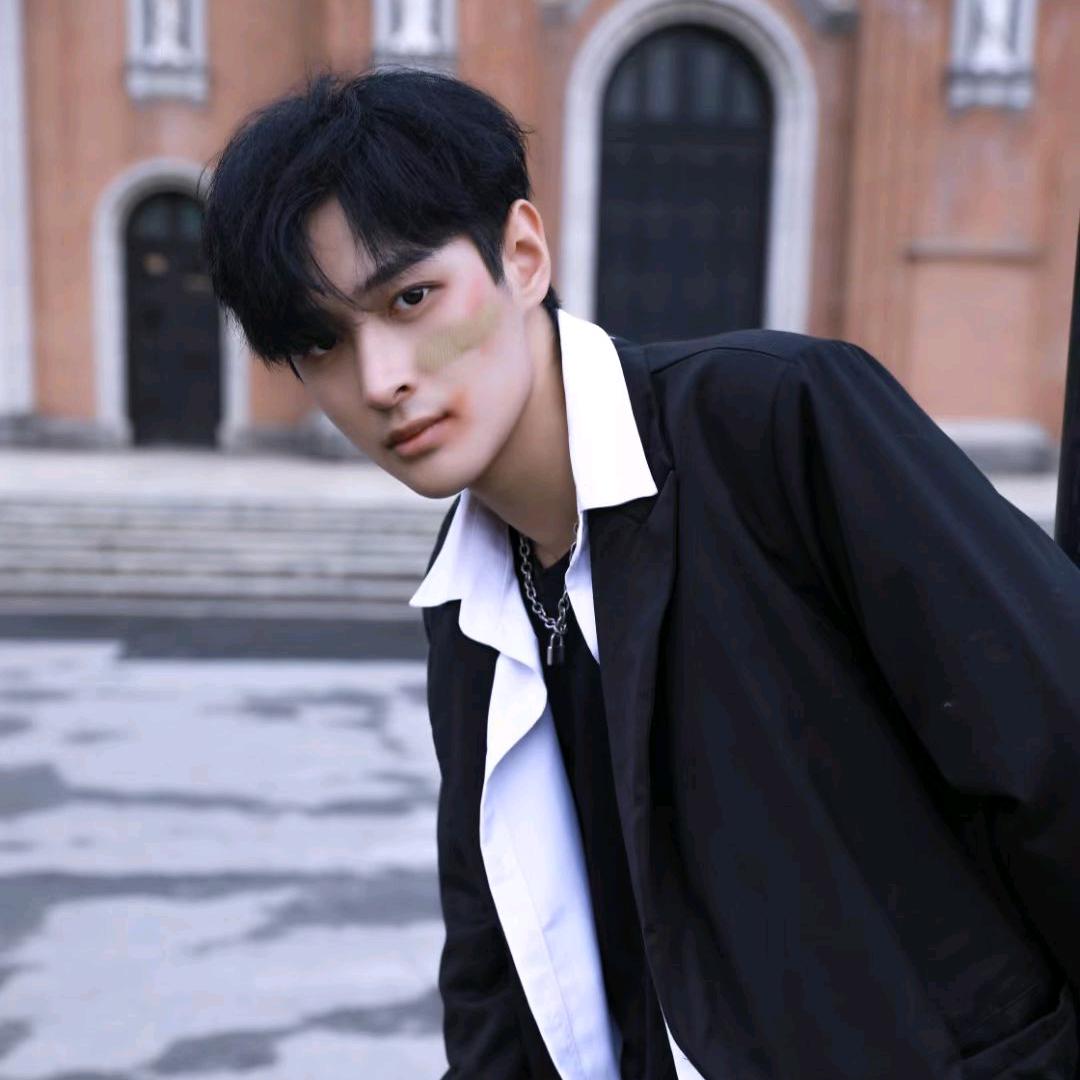彦翊宇