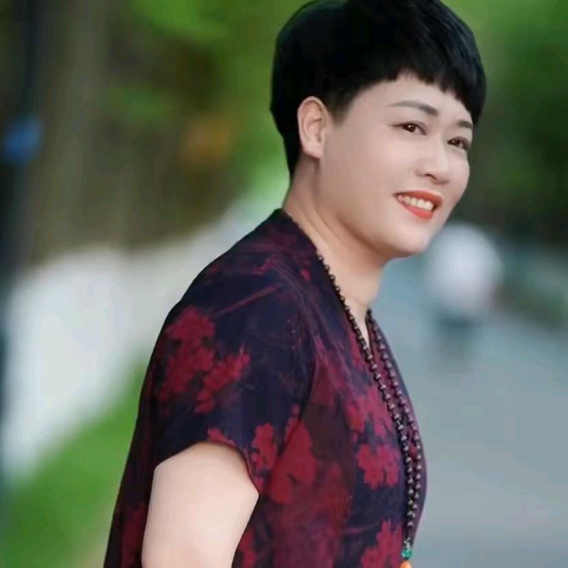紫罗兰服饰