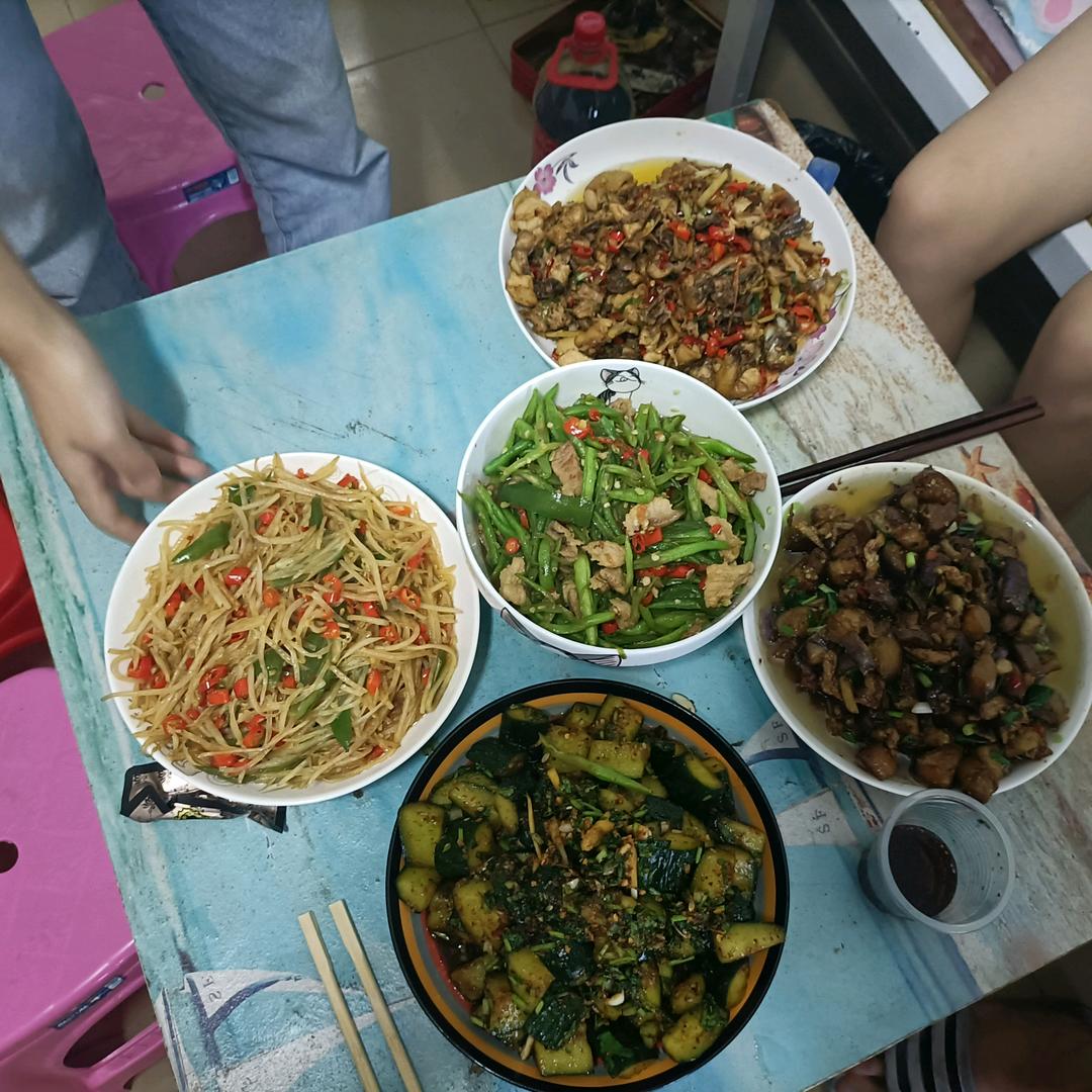 染。。。。。。。。