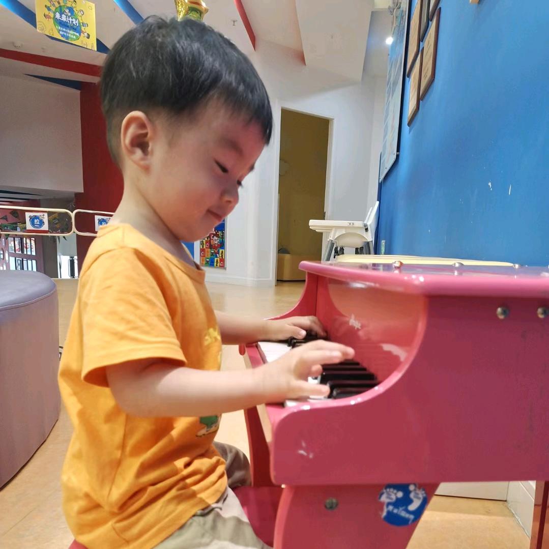 人类幼崽培育师