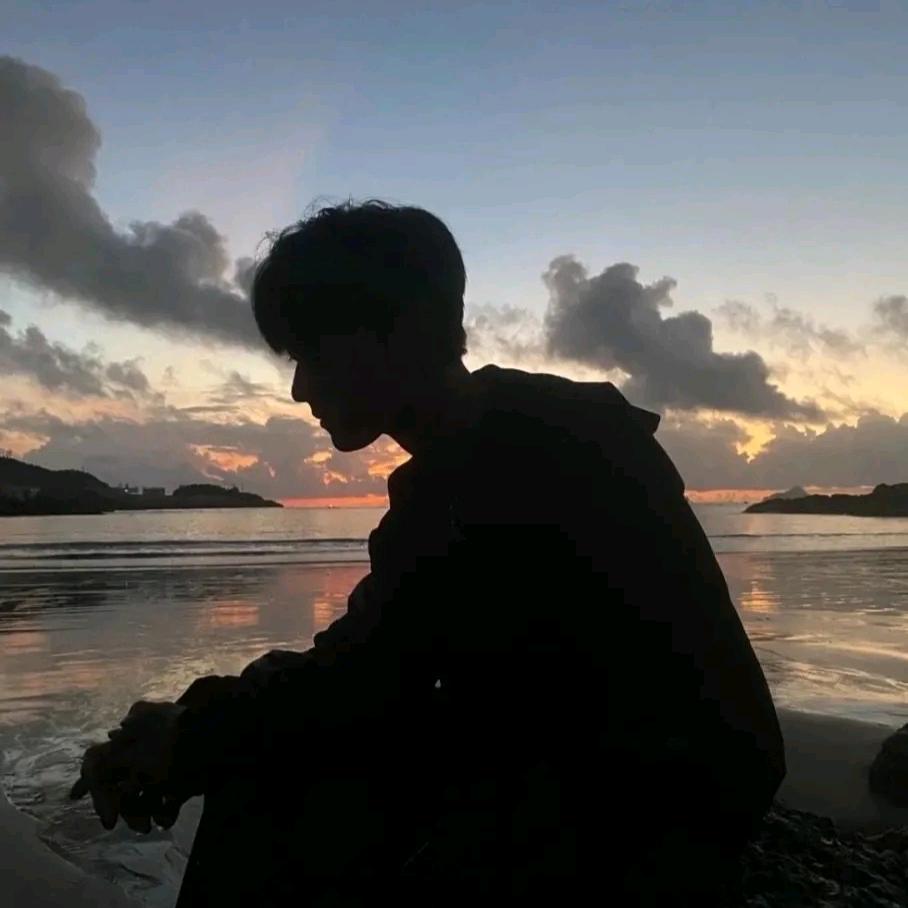 淡忘的小毅头像