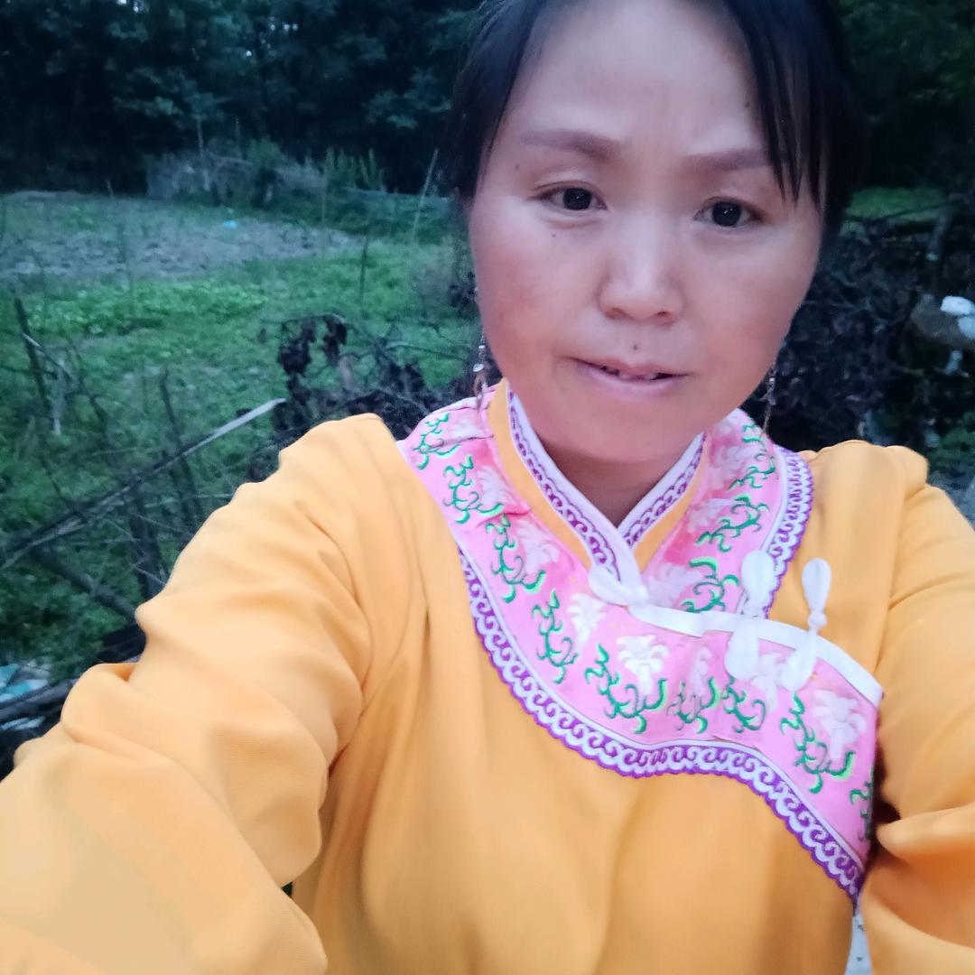 赵世珍务川唢呐队。