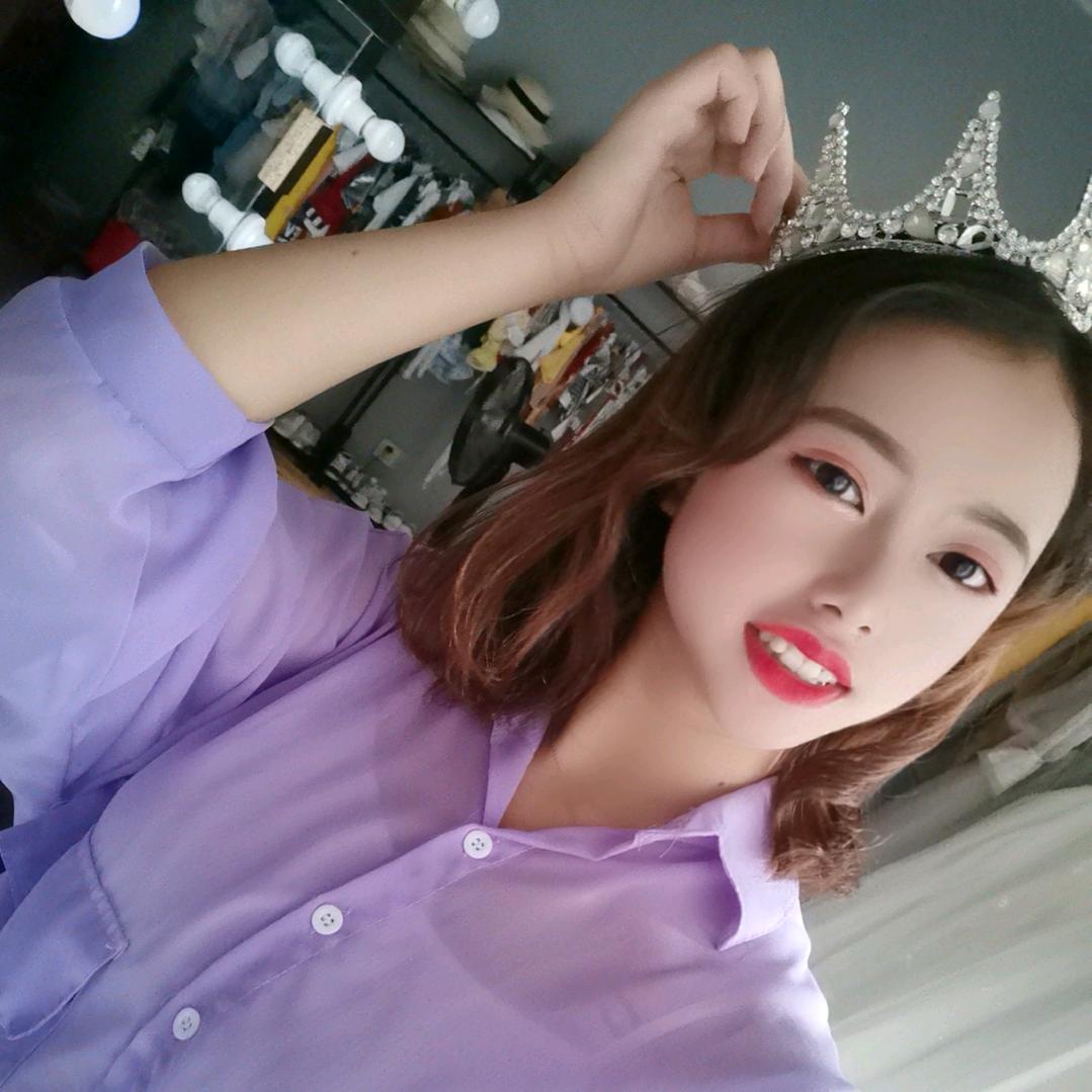 秀秀很爱美