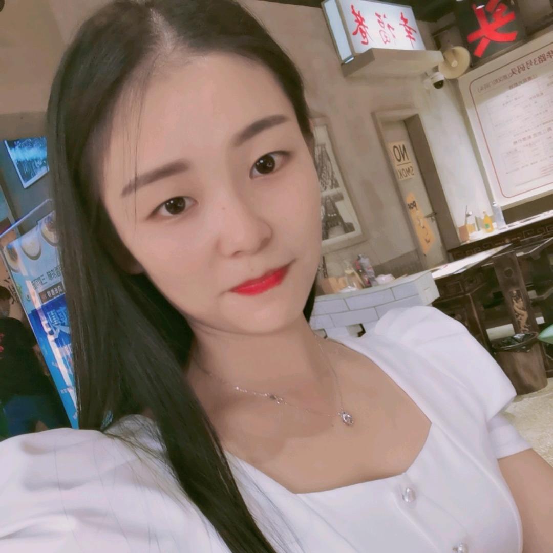 酒红色的乌冬