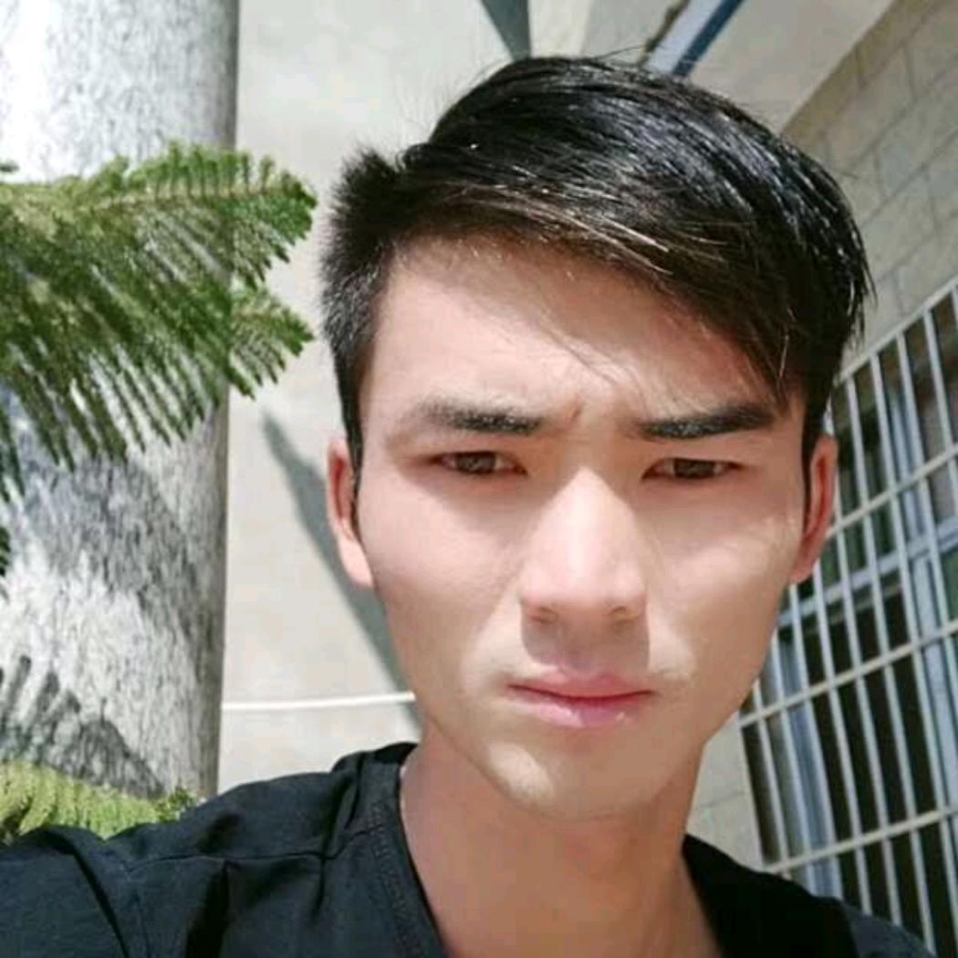 朱容臻