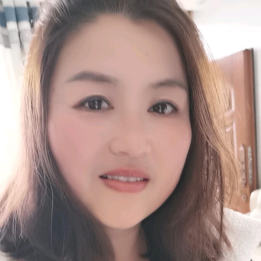 董一董、霞姐