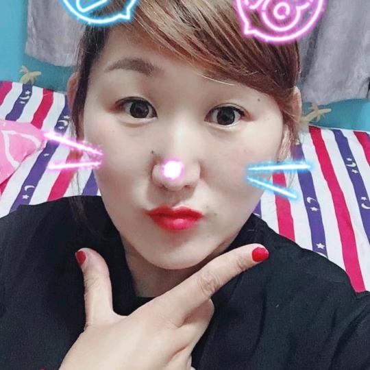 梅子可爱唱歌