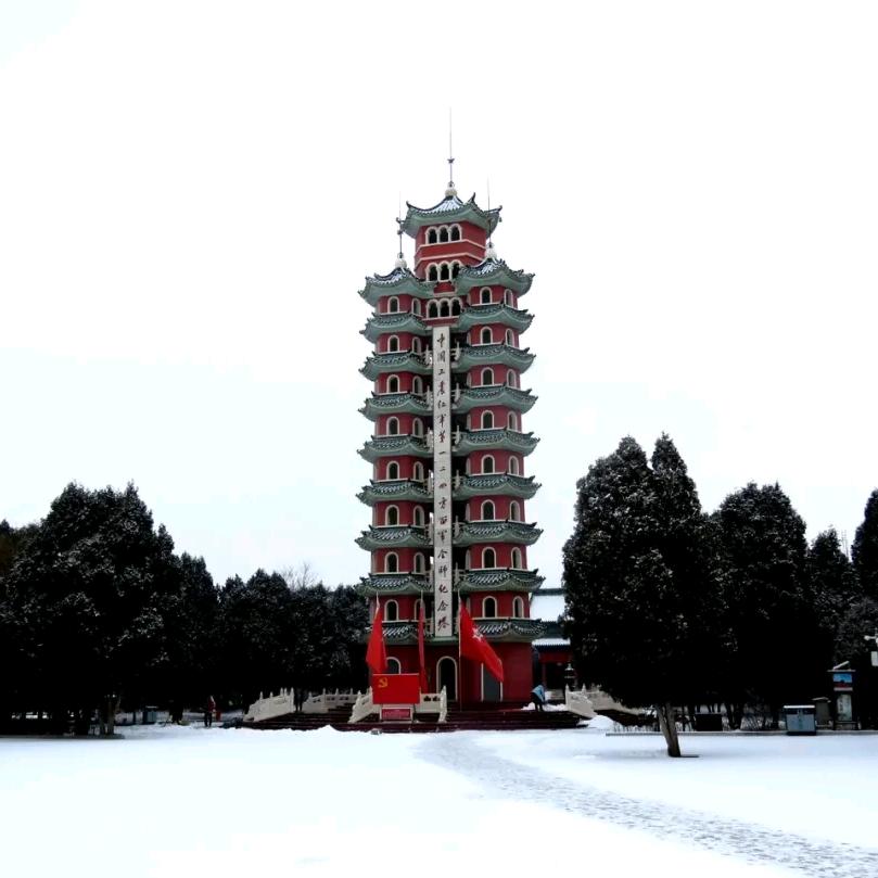 🥰墨泉（85年村支书）