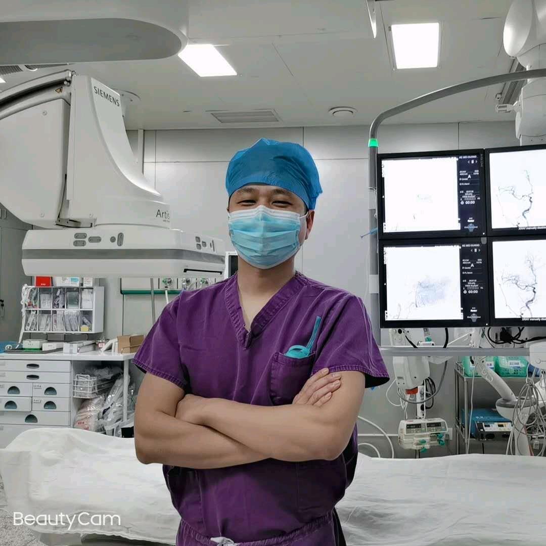 脑血管介入文龙