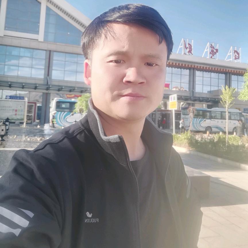 华
