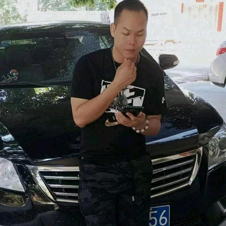 张小六（张导）