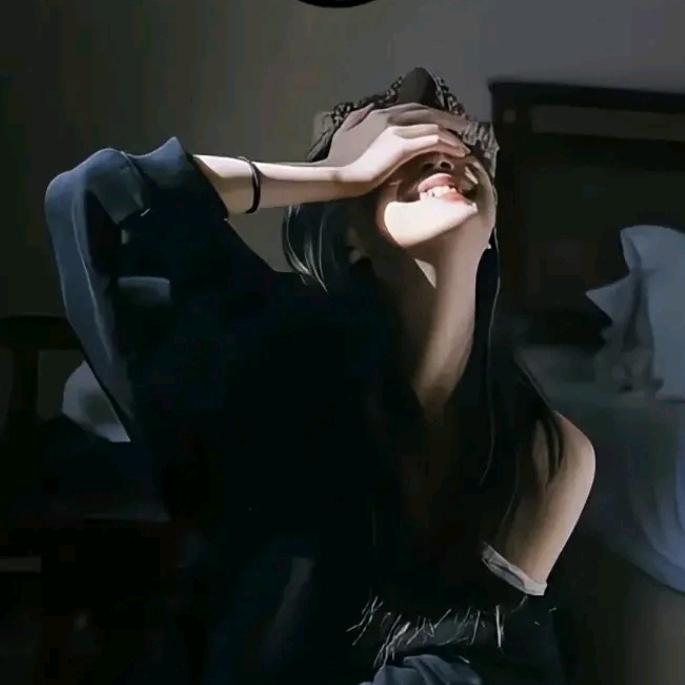 问问不emo