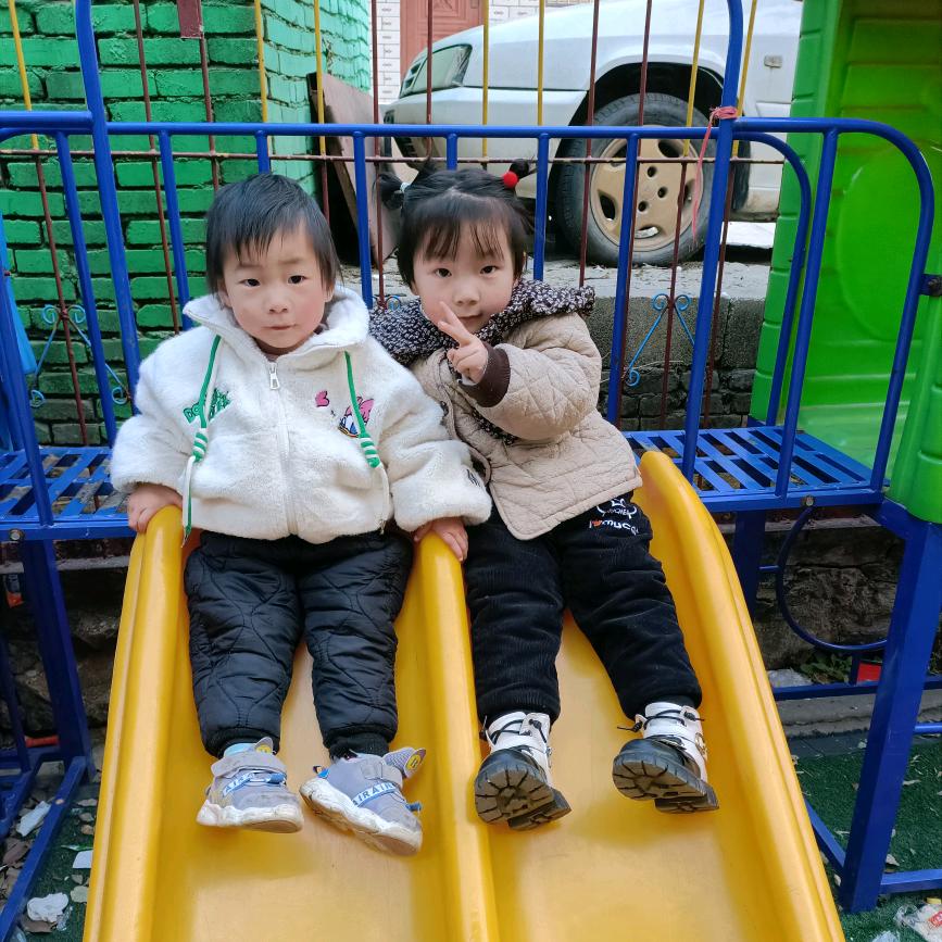 欣欣瑶瑶♥(｡￫v￩｡)♥互动（300）