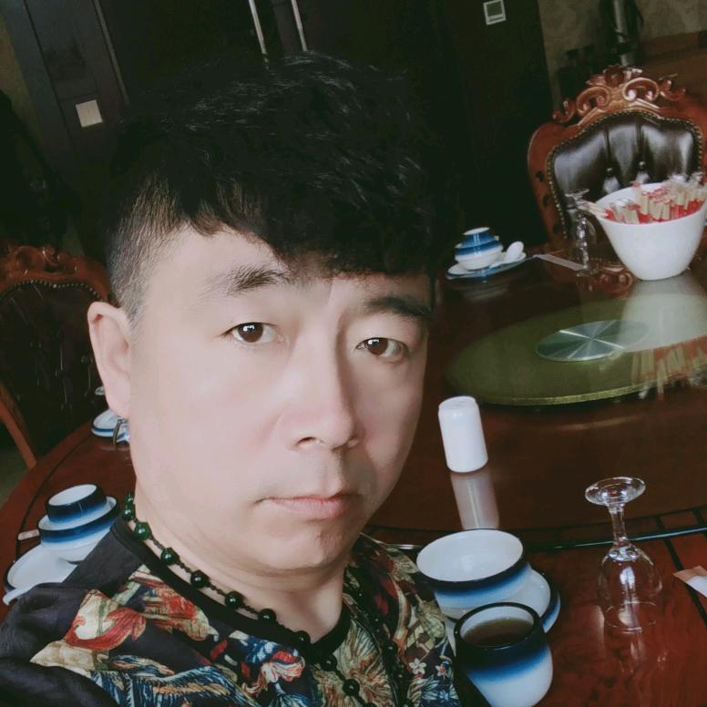 命甴己造\_