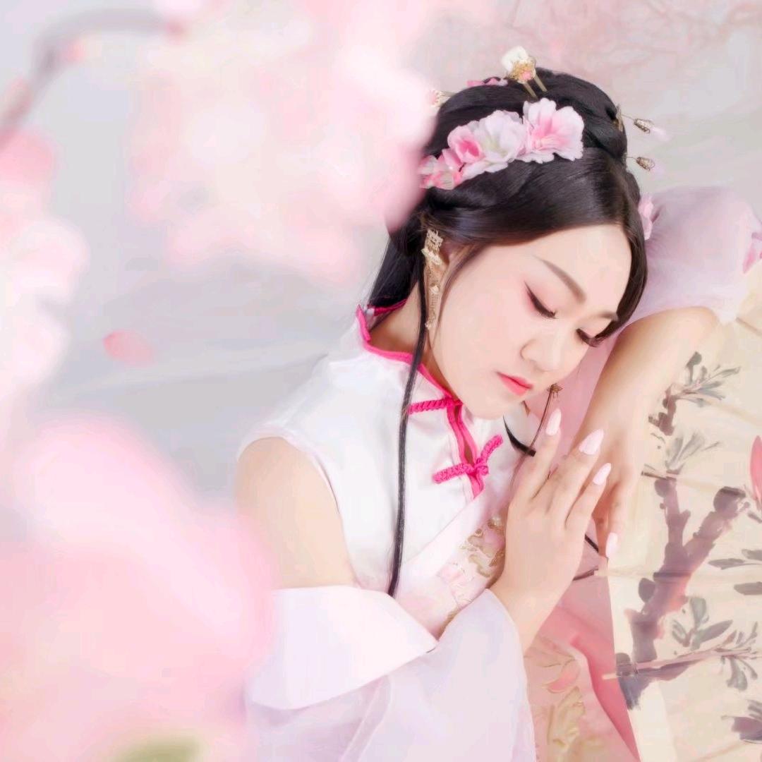 @帅露露