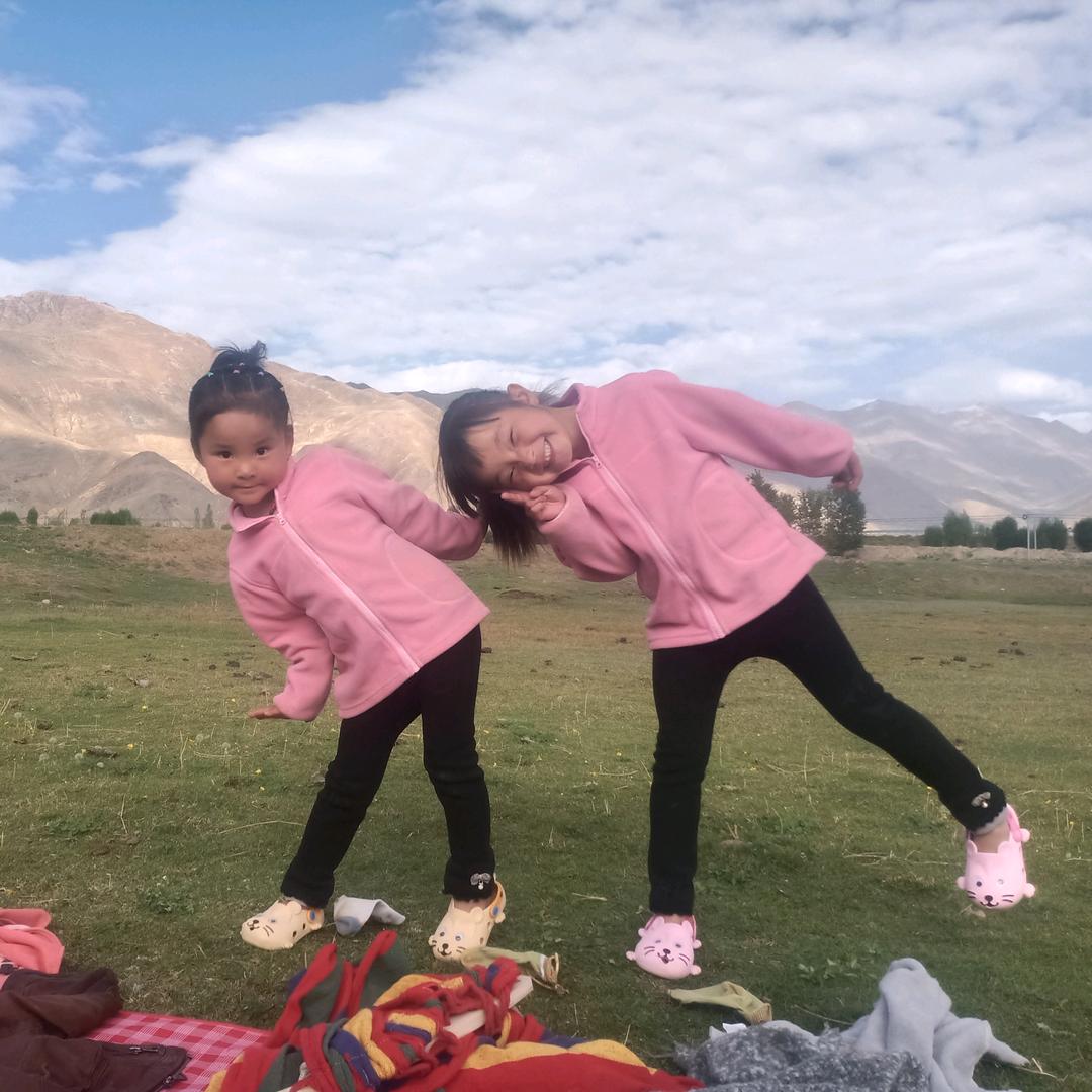 用户181052，雪山下的格桑花