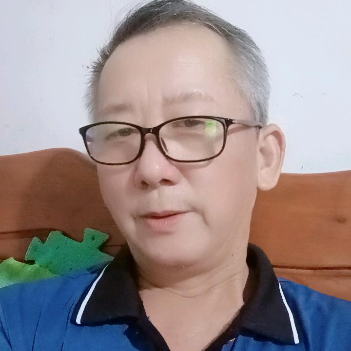 德