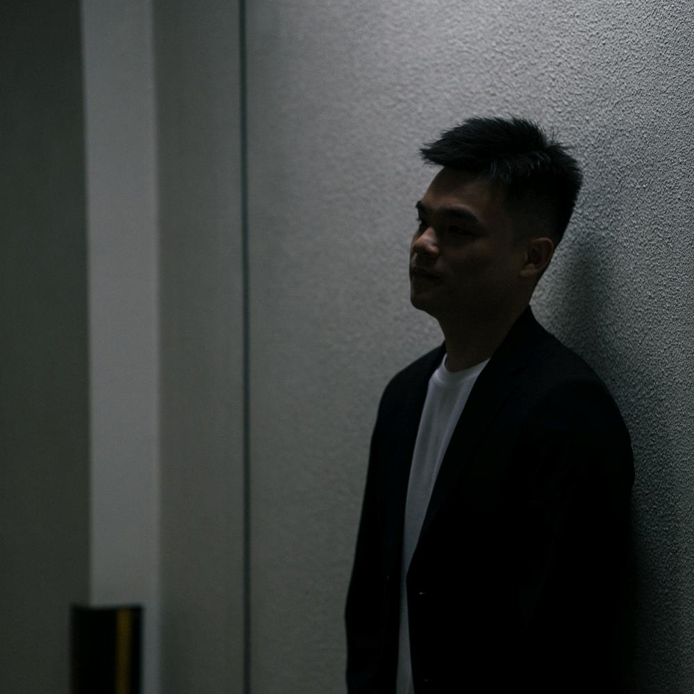 等你，