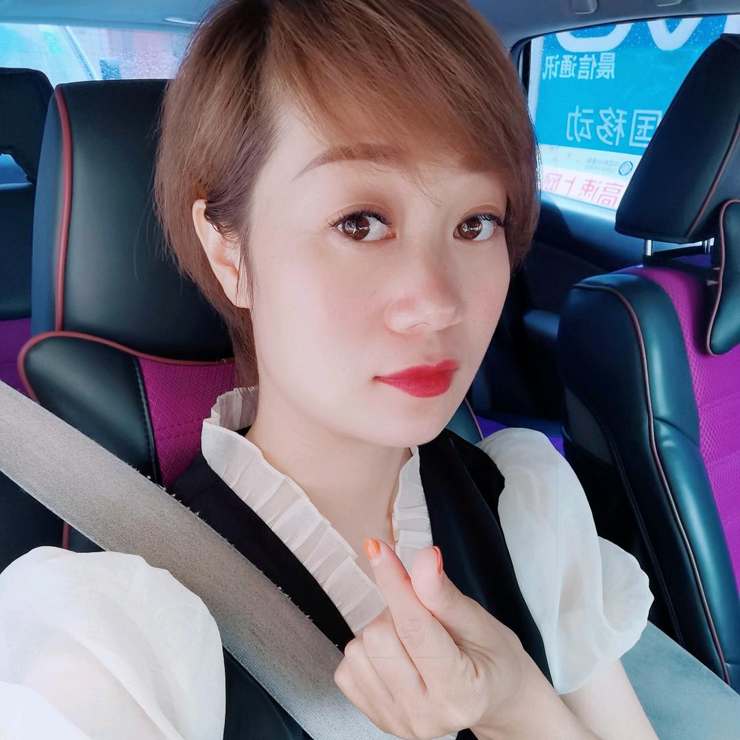@83年的大玲子