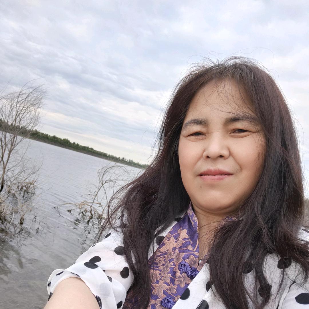 思念，彭明英，生活在北京怀柔，美丽小城