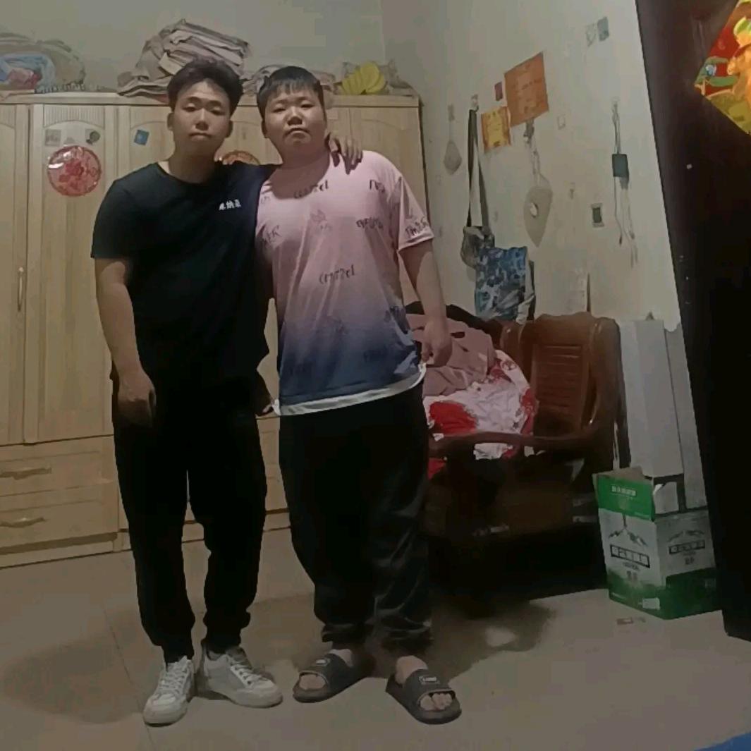 杜丽君