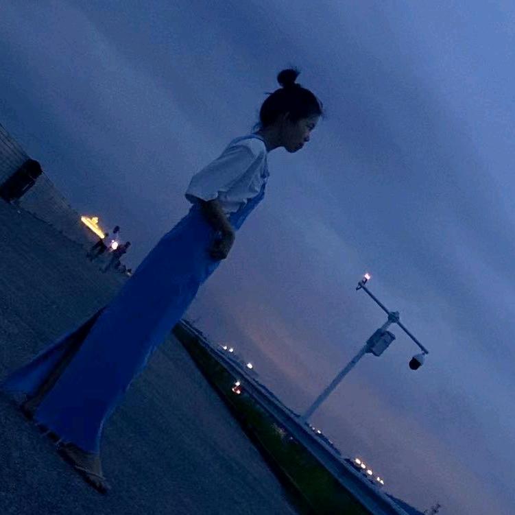 @思倪