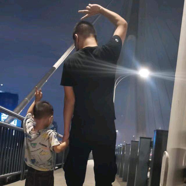 𝑴𝒓.阳
