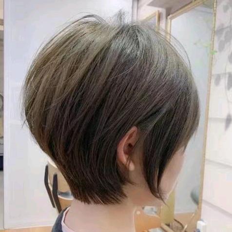 陈芳