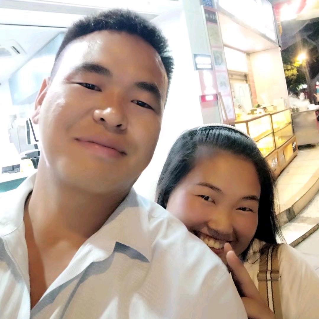 闲来养兔人