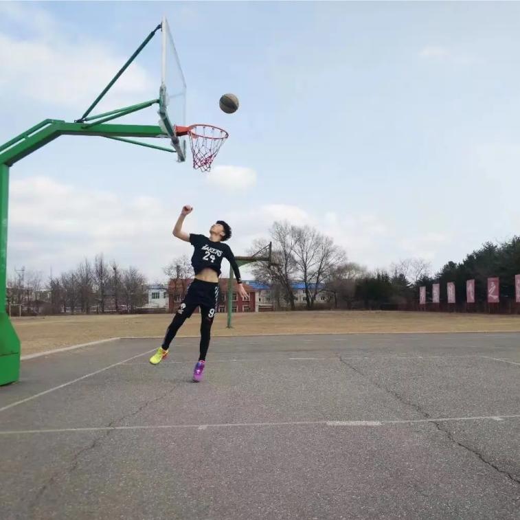 小邹不会投篮🏀