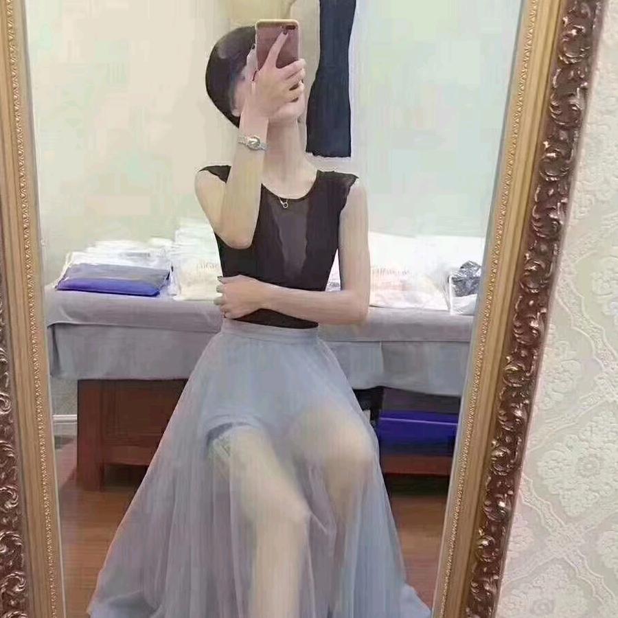 白与黑