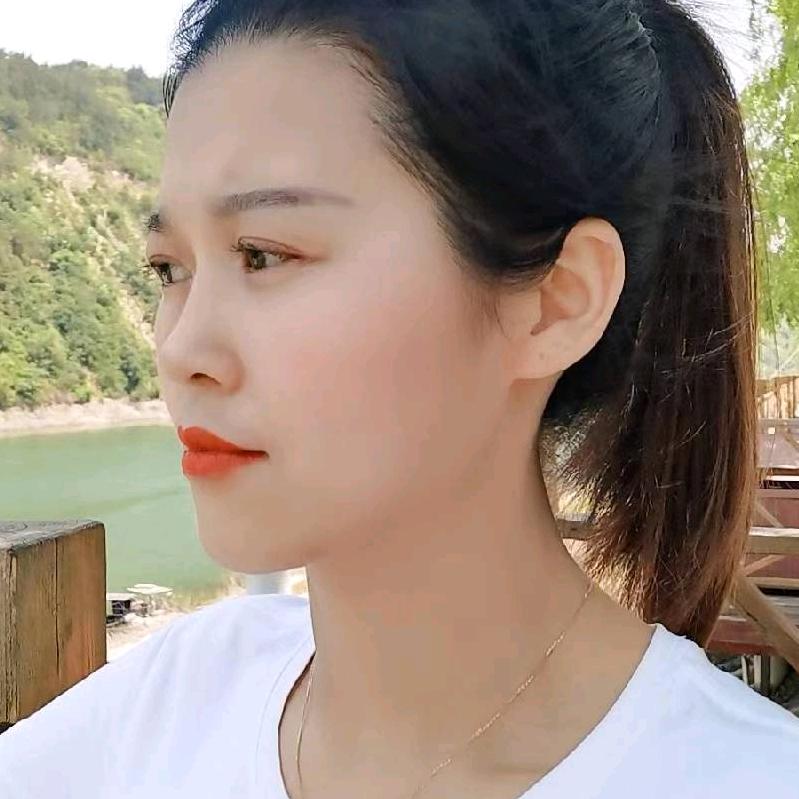 霞姐潮童馆童装
