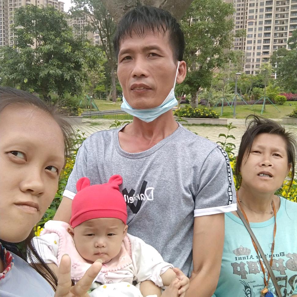 邓舒婷