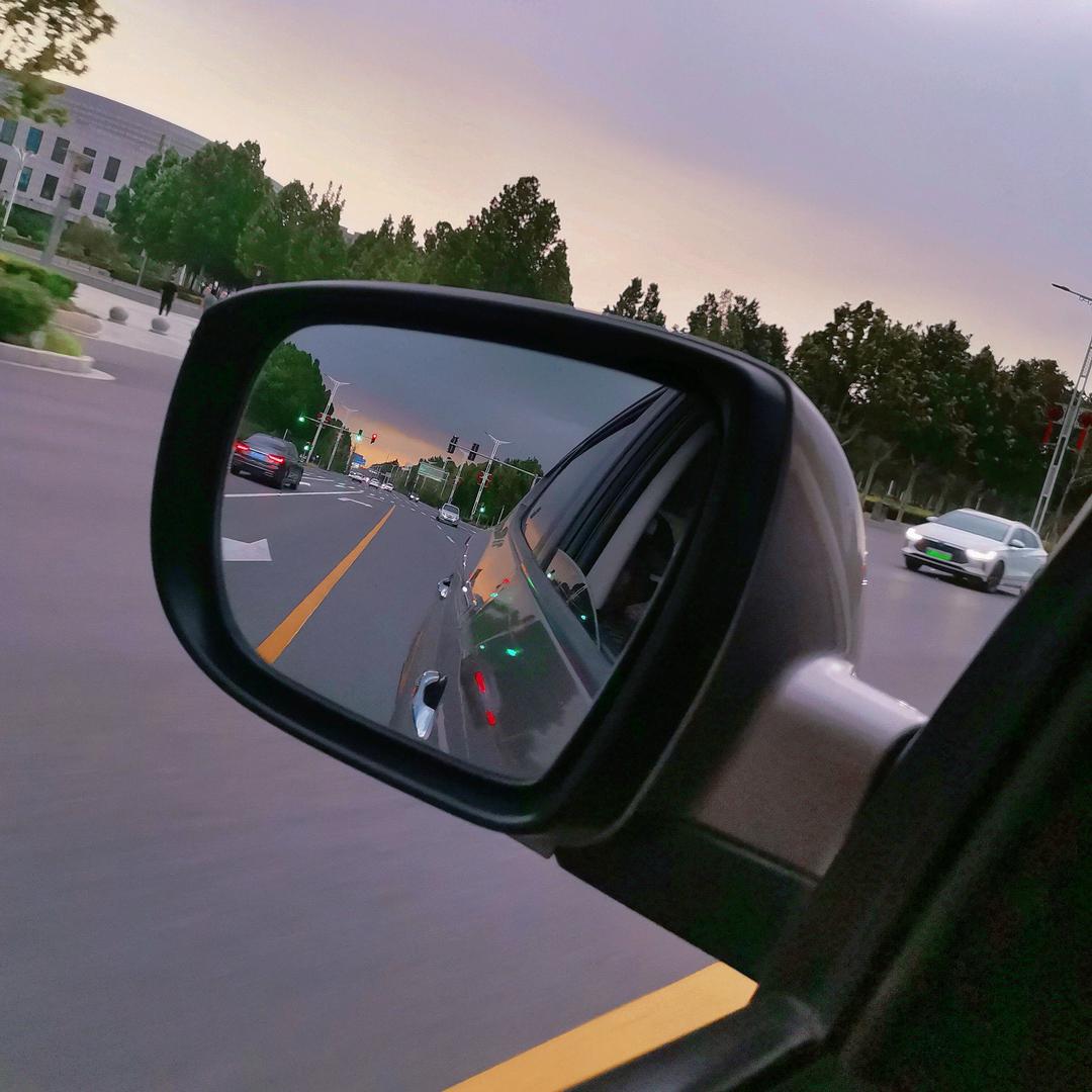 吴吴吴、吴芳倩