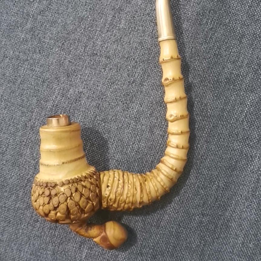 小江竹质根雕工艺部