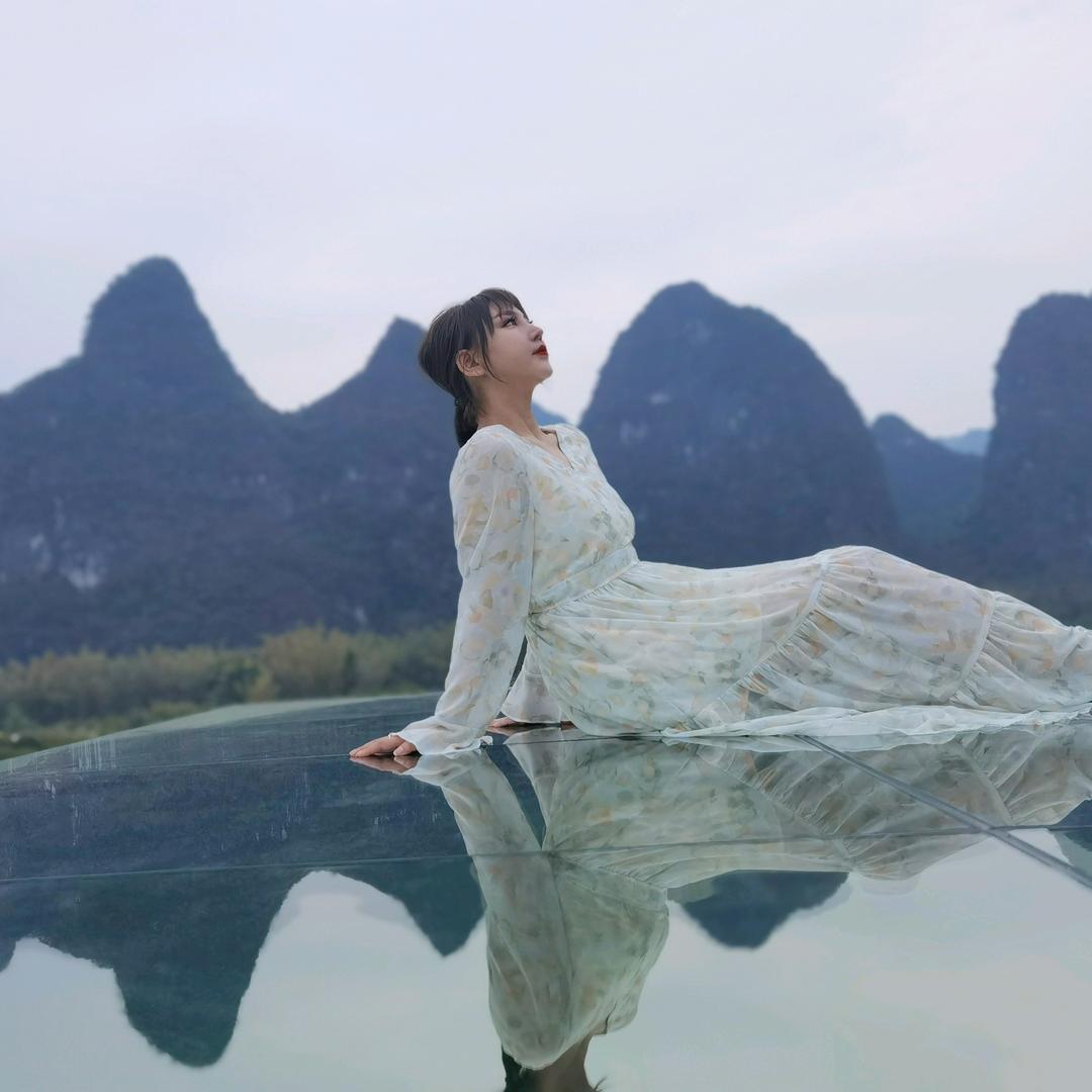 神木JUST&TH女老板