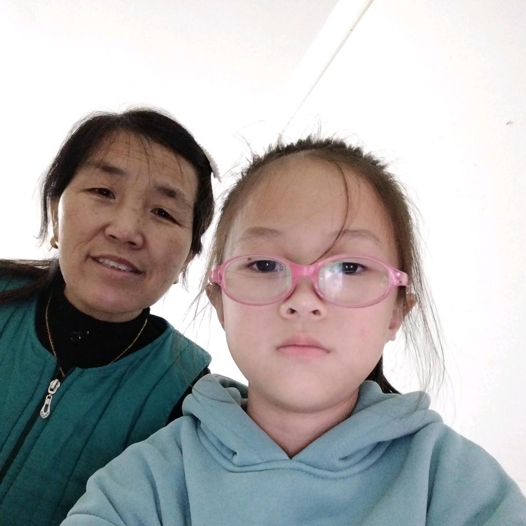 四个宝贝的奶奶