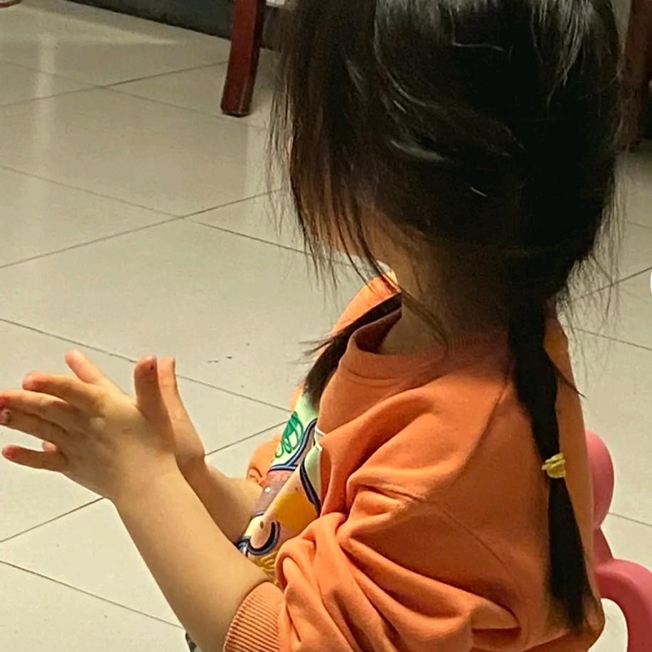 小周.