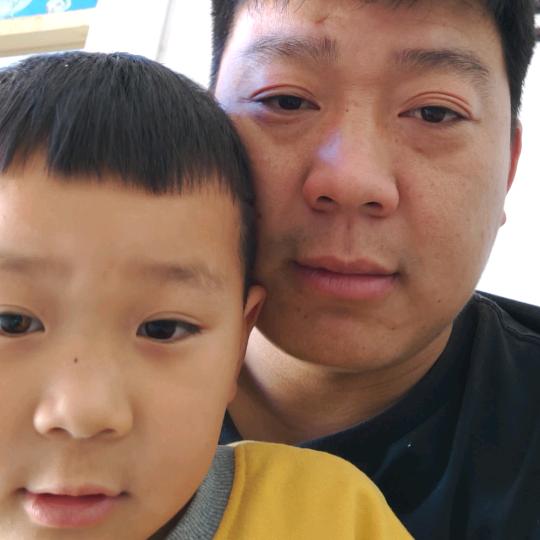 做门窗的小胖