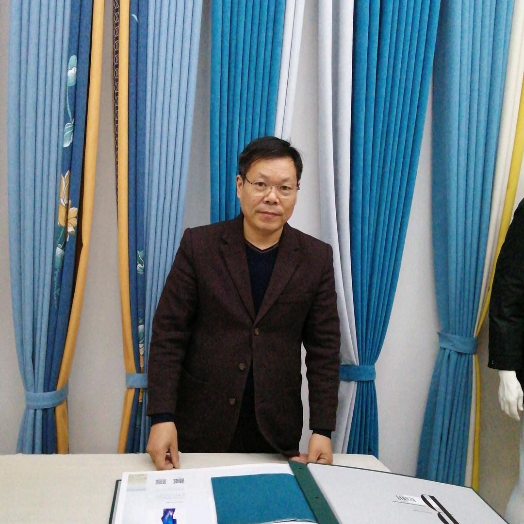 小华窗帘服装定制