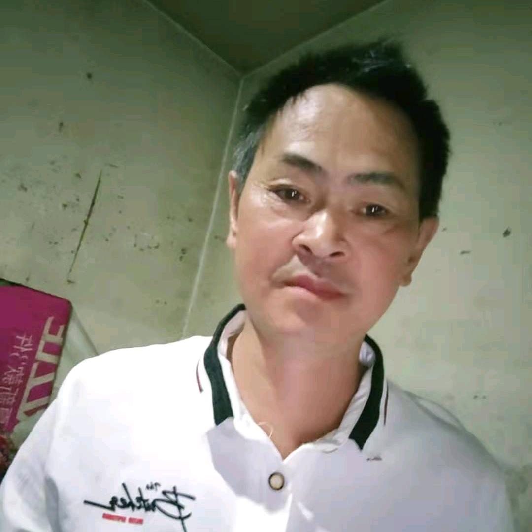 小卢哥