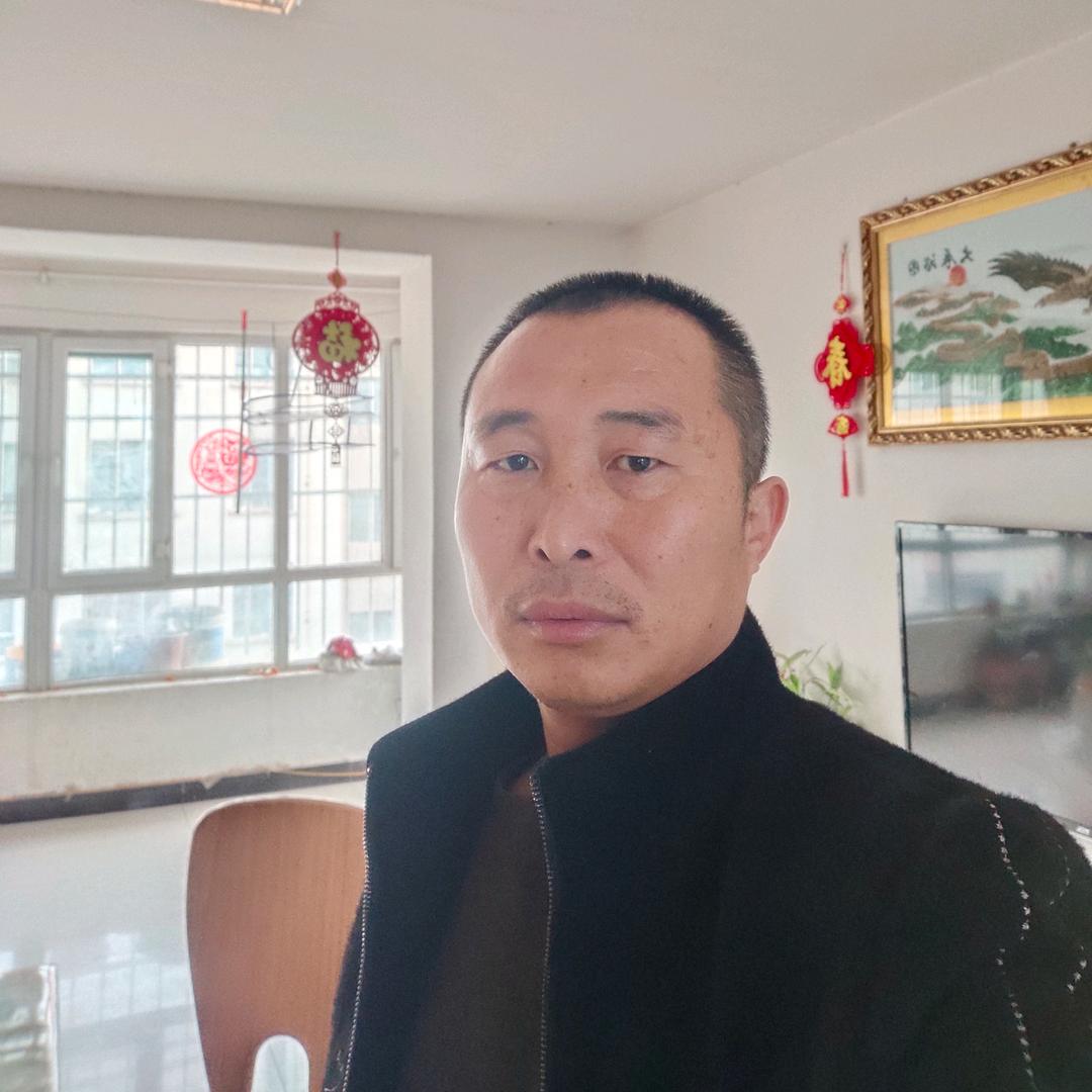 张玉刚