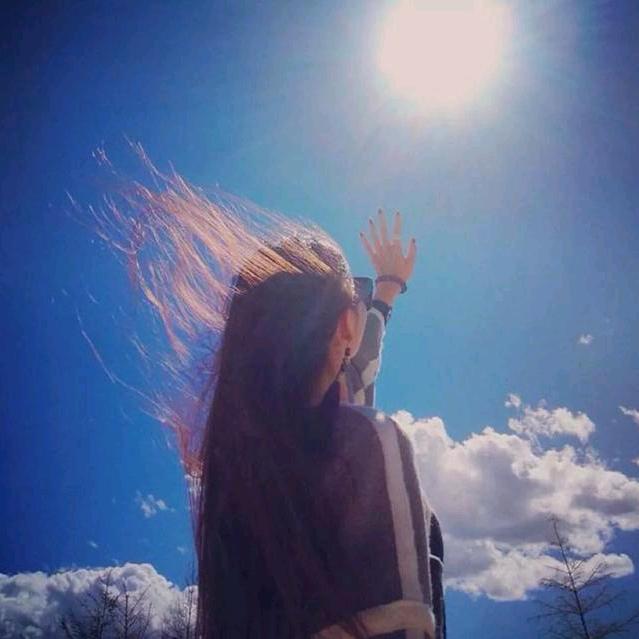 菲菲穿搭服装店