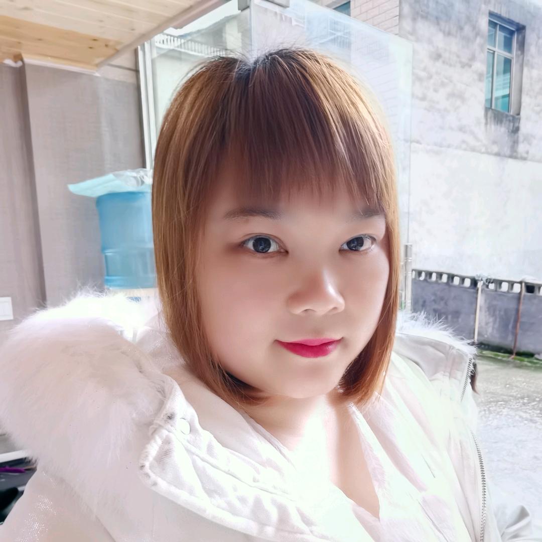 新农村幼儿园  程 园长